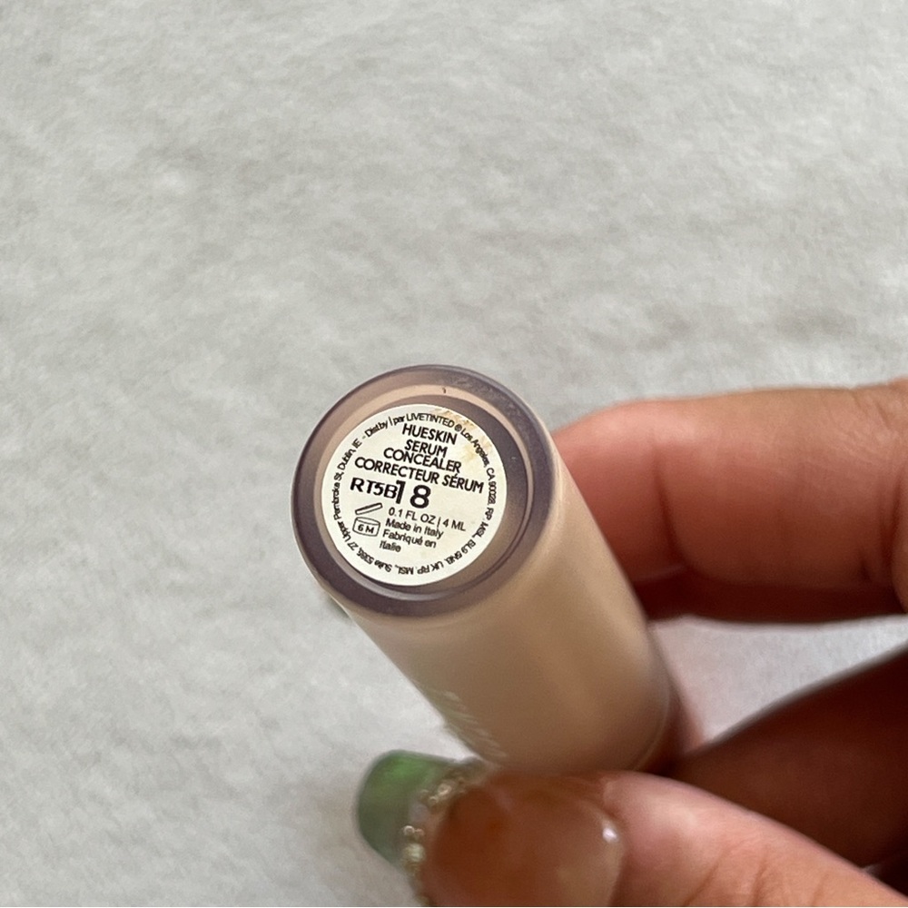 Live Tinted Hueskin Serum Concealer - shade 18 - Picture 2 of 2
